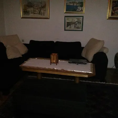 Apartamento Ema Apartment *